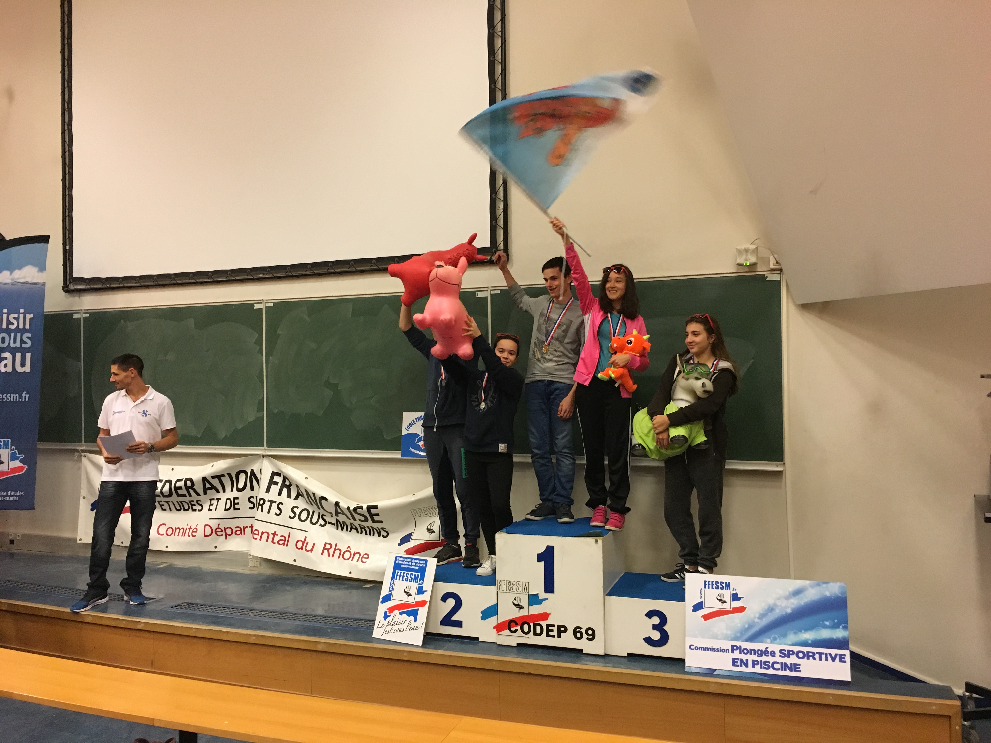 podium_junior2